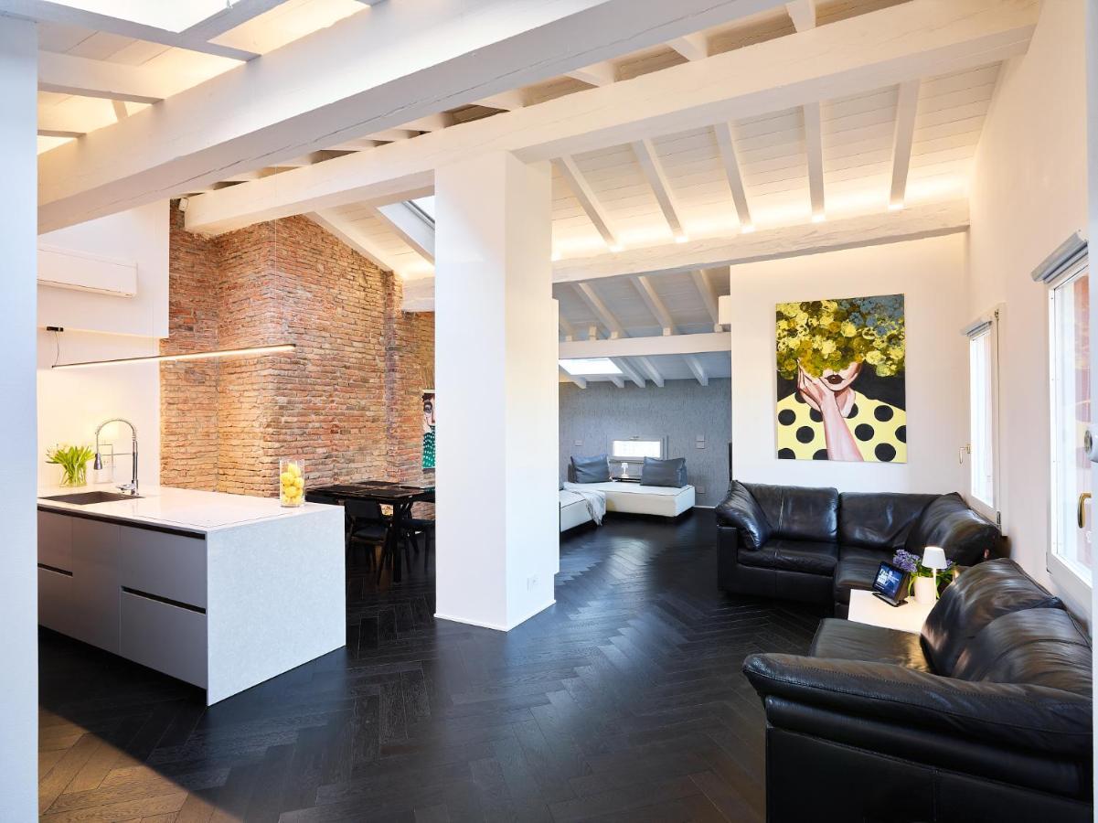 Oberdan Suite Appartamento Nel Cuore Di 볼로냐 외부 사진
